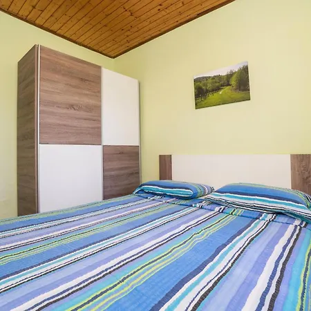 1 Bedroom Awesome In Апартаменты